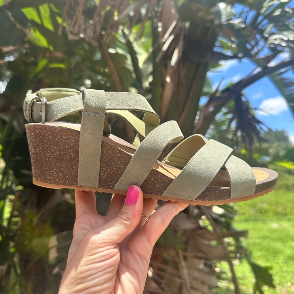 Teva Mahonia Wedge Cross Strap Size - 9